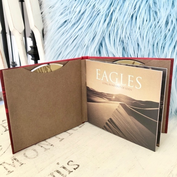 EAGLES - Long Road Out of Eden, Deluxe, Collectors Edition, 2 CD Set & Booklet - Picture 6 of 12